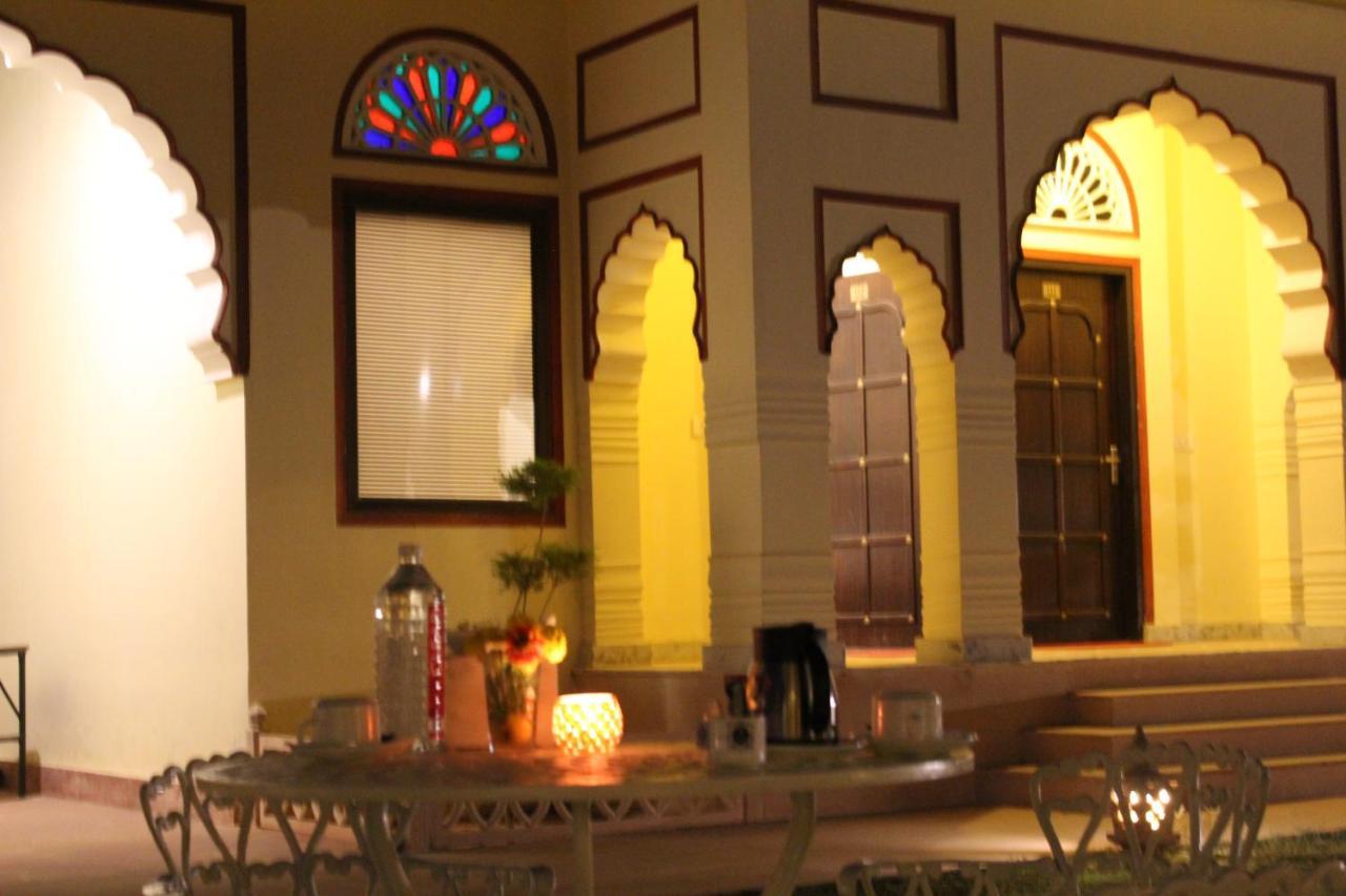 The Grand Barso Hotell Bharatpur Exteriör bild