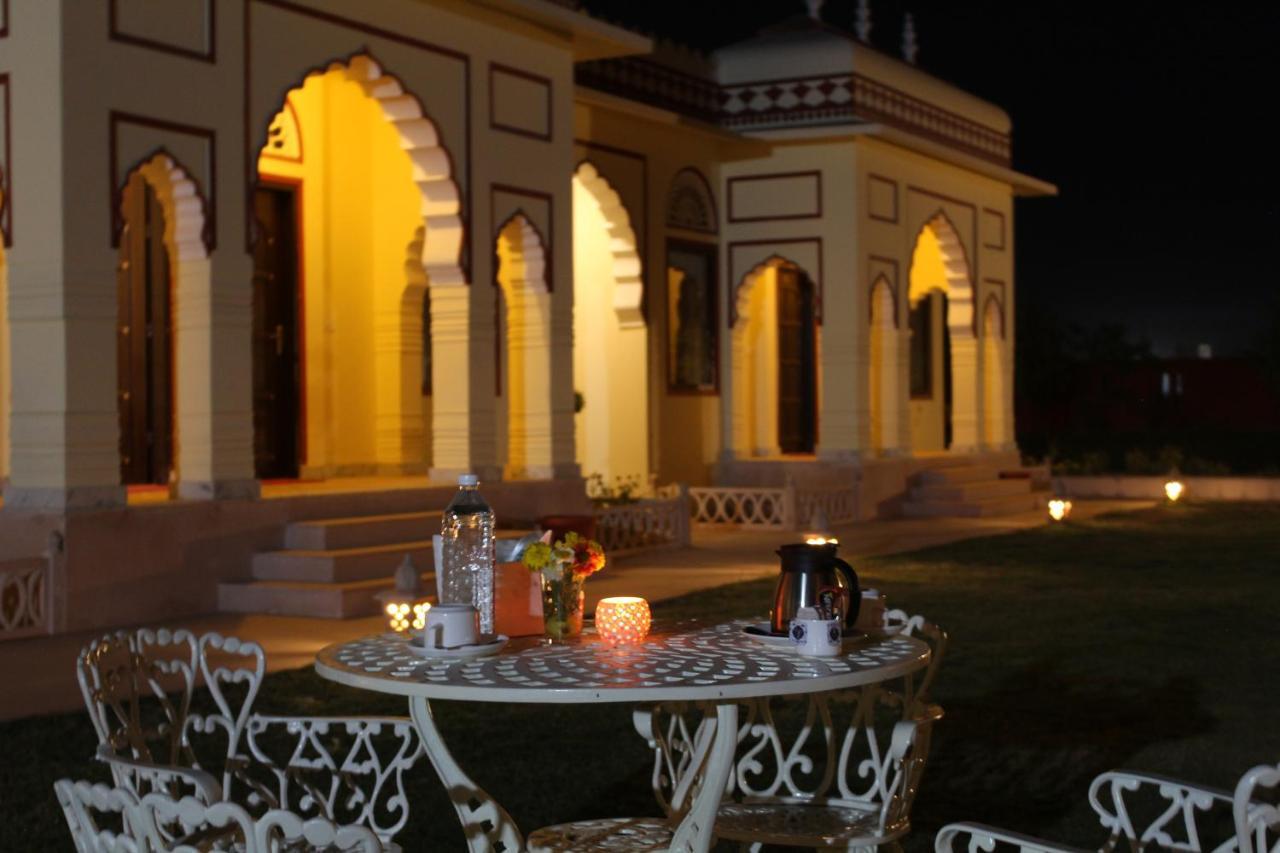 The Grand Barso Hotell Bharatpur Exteriör bild